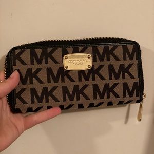 Black Michael Kors Wallet